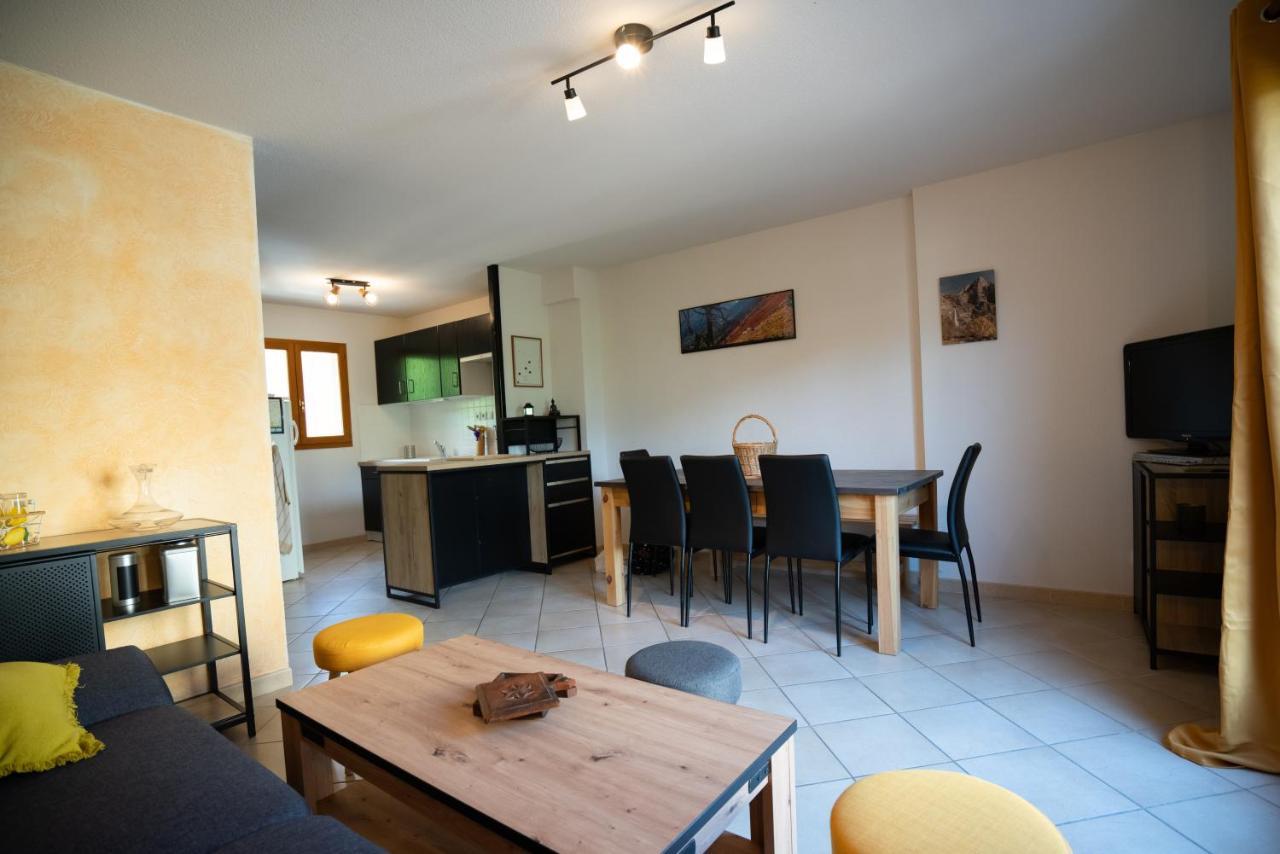 Apartamento T3 Au Plan D'Eau D'Embrun Avec Garage Et Terrasse Exterior foto