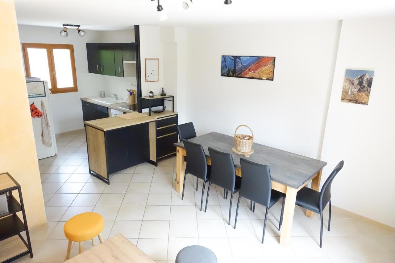 Apartamento T3 Au Plan D'Eau D'Embrun Avec Garage Et Terrasse Exterior foto