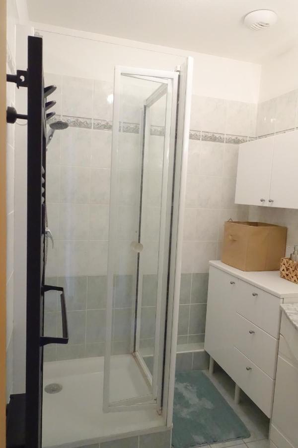 Apartamento T3 Au Plan D'Eau D'Embrun Avec Garage Et Terrasse Exterior foto