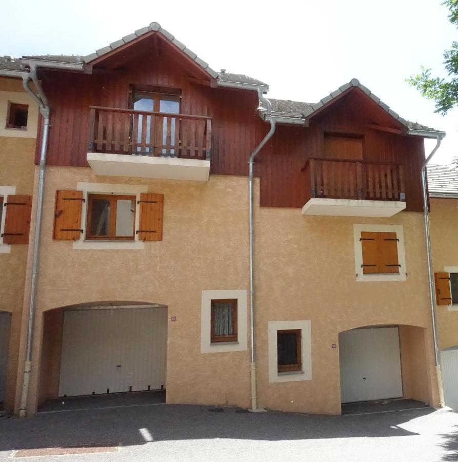 Apartamento T3 Au Plan D'Eau D'Embrun Avec Garage Et Terrasse Exterior foto